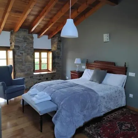 Espaciosa Reformada Junto Al Mar Albuerne