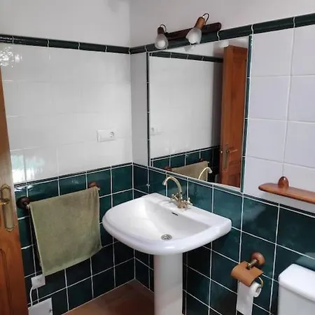 Espaciosa Reformada Junto Al Mar Сasa de vacaciones