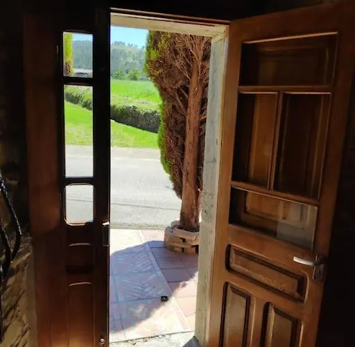 Espaciosa Reformada Junto Al Mar * Albuerne